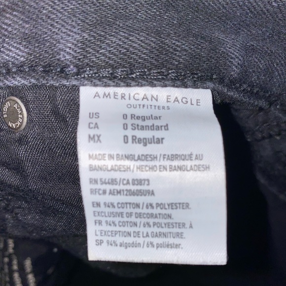 AE HIGH WAISTED BLACK RIPPED STRAIGHT LEG JEANS SIZE 0 - Picture 4 of 4